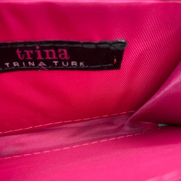 2/$30 Trina Turk Floral Compact Zip Around Wallet Hot Pink Green Cottagecore NIB - Picture 5 of 6